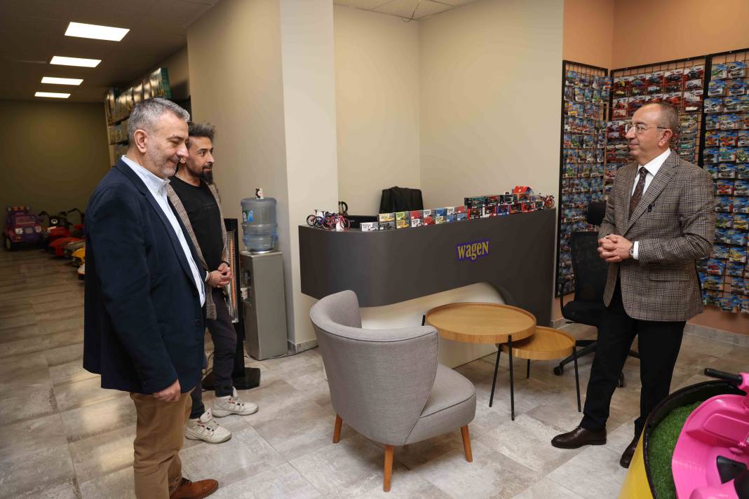 Başkan Kavuş'tan Ramazan'da esnaf mesaisi 4